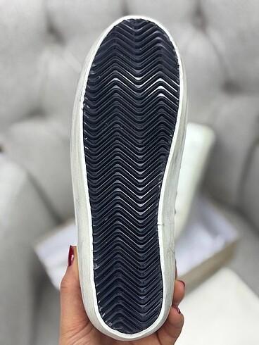 37 Beden beyaz Renk Golden goose