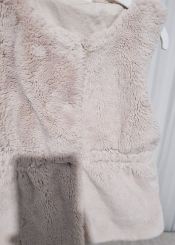 Kız Çocuk Kürklü Bej Yelek - Görsel 4