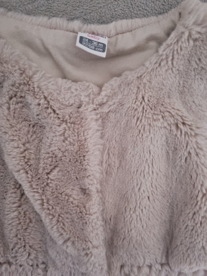 Kız Çocuk Kürklü Bej Yelek - Görsel 3