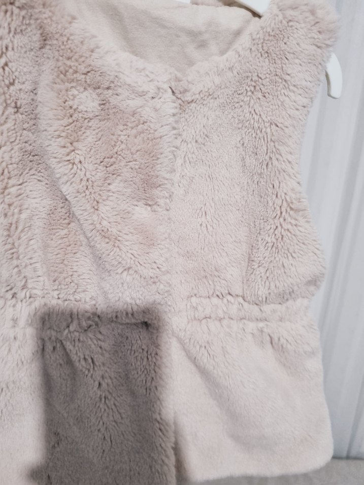 Kız Çocuk Kürklü Bej Yelek - Görsel 4