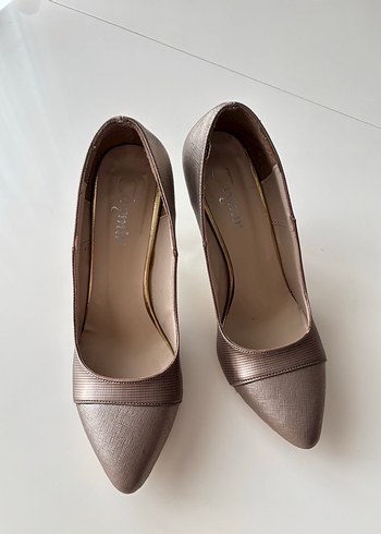 Bej Yılan Desenli Pliseli Stiletto - Görsel 3