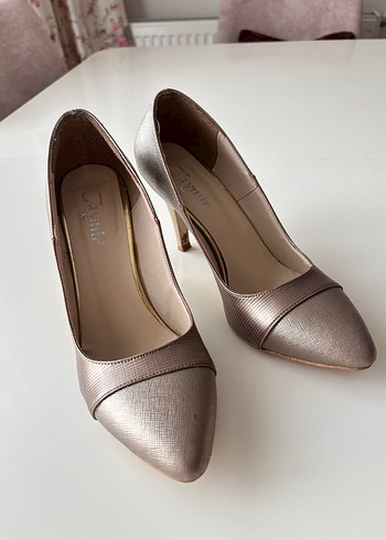 Bej Yılan Desenli Pliseli Stiletto - Görsel 2