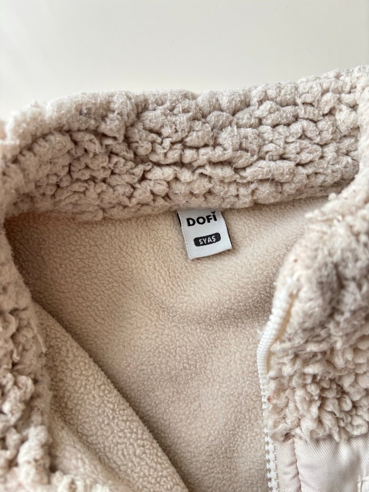 Kız Çocuk Bej Peluş Fermuarlı Ceket - Görsel 3