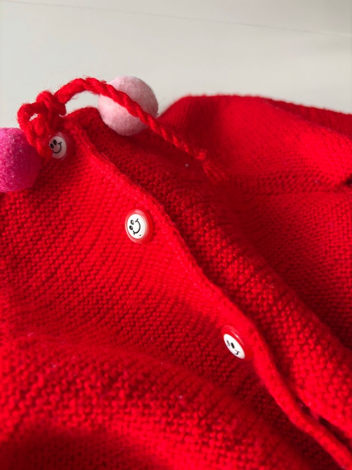 Kız Çocuk Kırmızı Örgü Hırka - Görsel 3