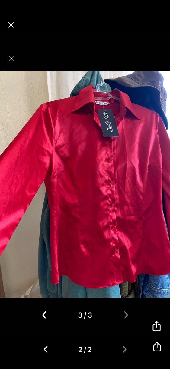 Saten Görünümlü Kırmızı Düğmeli goth gomlek - Görsel 2