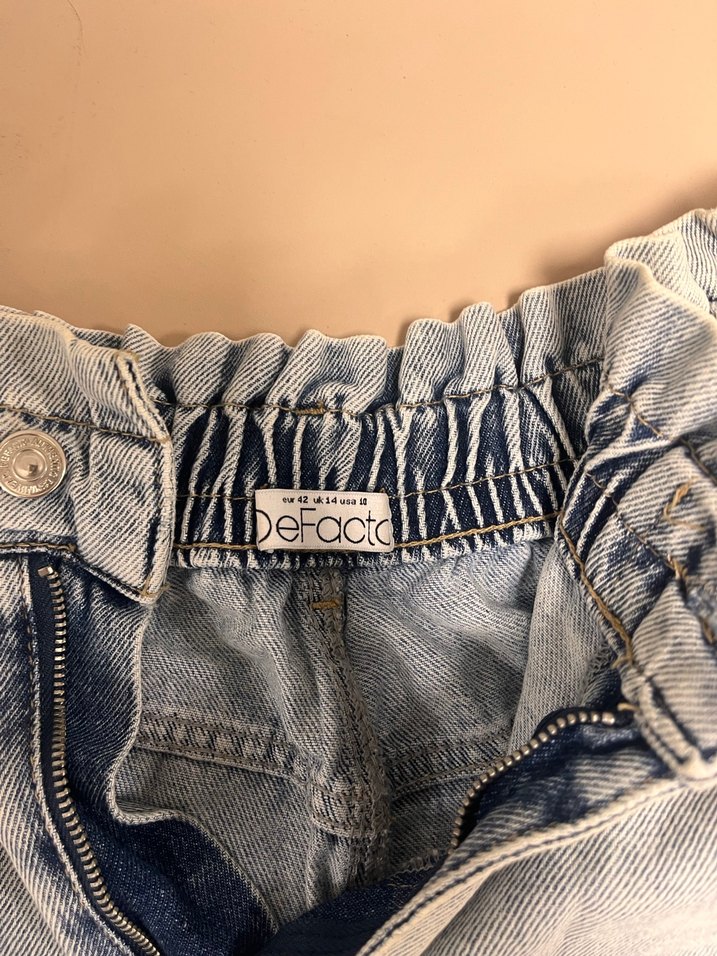 Gri Midi Rahat Kesim Kadın Denim Şort - Görsel 2