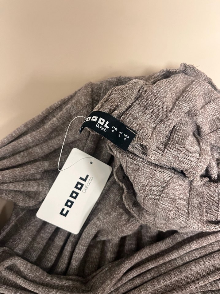 Bej Triko Boğazlı Kadın Kazak - Görsel 2