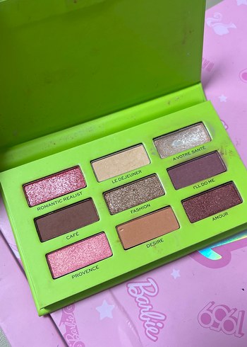 emily in paris revolution koleksiyon far paleti - Görsel 2