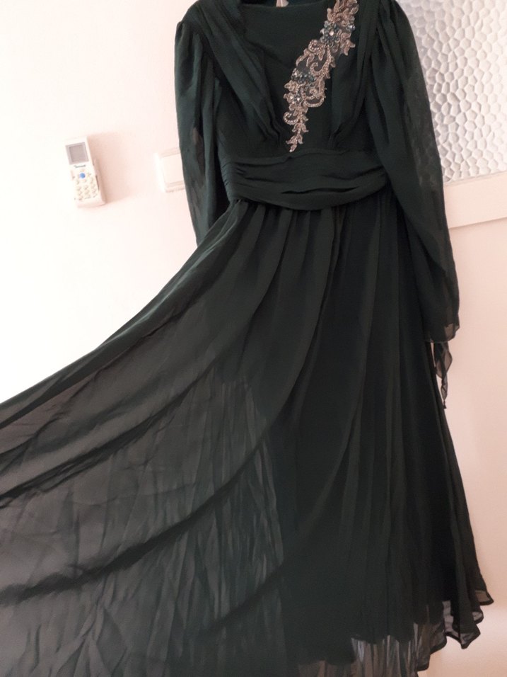 Uzun yeşil Gotik Kadın Abiye Elbise - Görsel 5