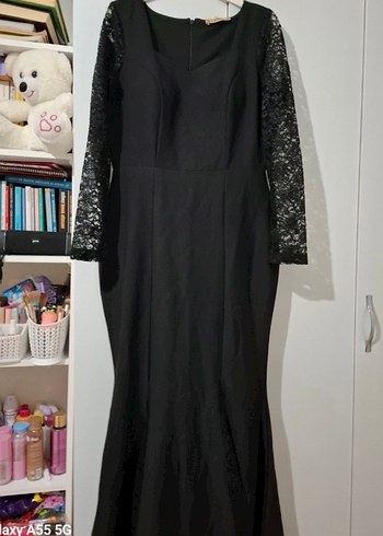 Uzun Siyah Dantel Kollu Gotik Elbise - Görsel 2