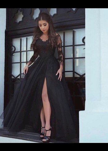 Siyah Dantel Detaylı Uzun V Yaka Abiye Elbise - Görsel 6