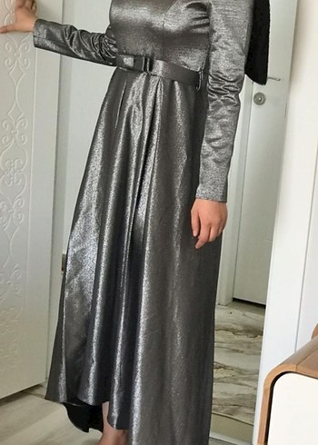 Uzun Kollu Gri Drapeli Kadın Abiye Elbise - Görsel 2