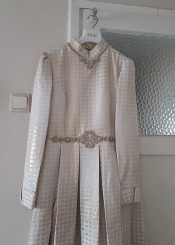 Vintage Stil Uzun Beyaz Nişan Elbisesi - Görsel 2