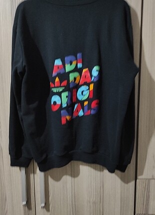 Adidas Sweatshirt