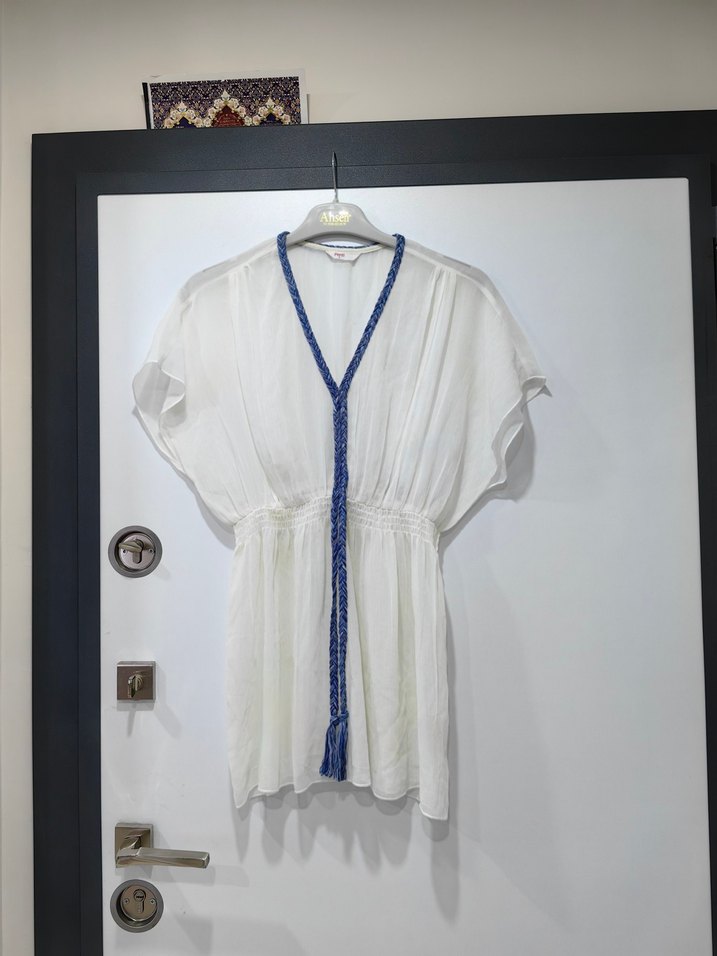 Bohem Kısa Beyaz Drapeli Plaj Elbisesi - Görsel 2