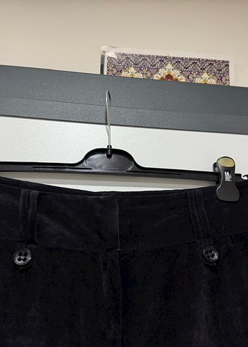 Siyah Süet Kemerli Kadın Pantolon - Görsel 2