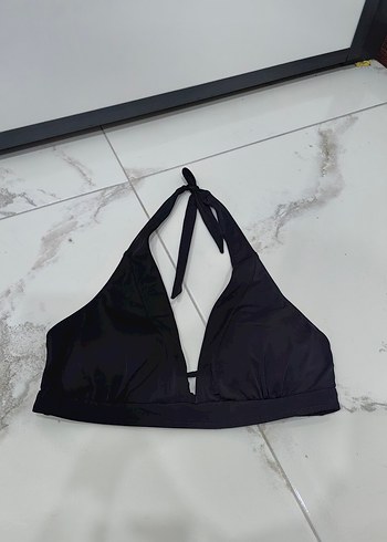 Siyah Strappy Göğüs Destekli Bikini Üstü - Görsel 4
