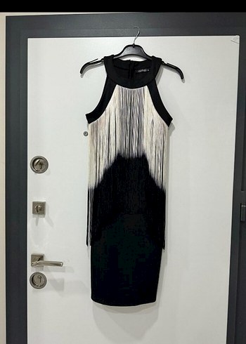 Püsküllü Siyah Mini Abiye Elbise - Görsel 2