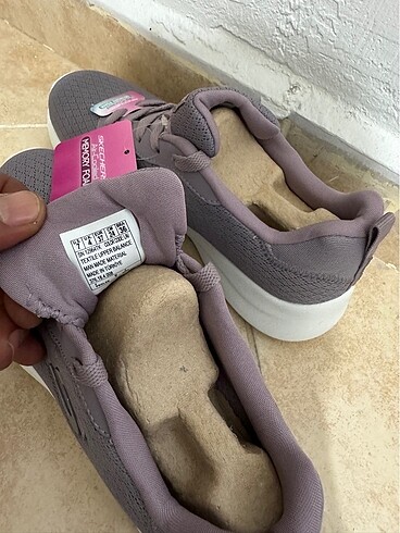 Orijinal Skechers Kadın Spor Ayakkabı (Sıfır Ürün)
