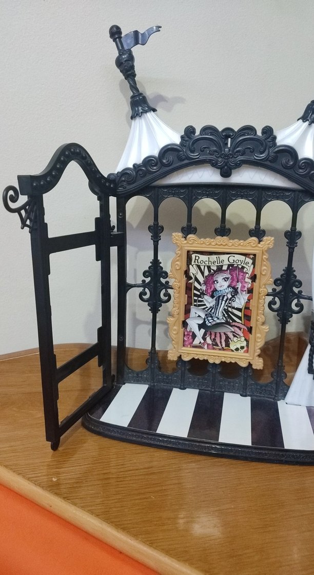 Monster High çerçeve ve sahnesi - Görsel 4