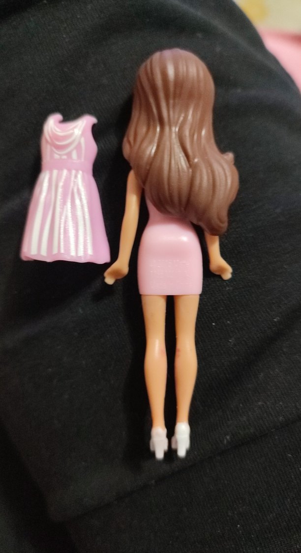 Polly Pocket Pembe Pastel Elbiseli Bebek - Görsel 4