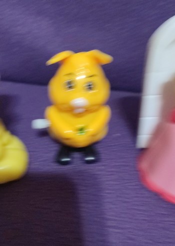 Renkli Sarı Aksiyon Figürleri Seti - Görsel 3