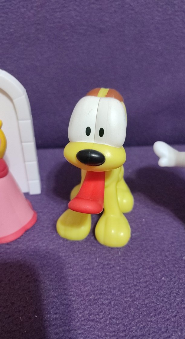 Renkli Sarı Aksiyon Figürleri Seti - Görsel 5