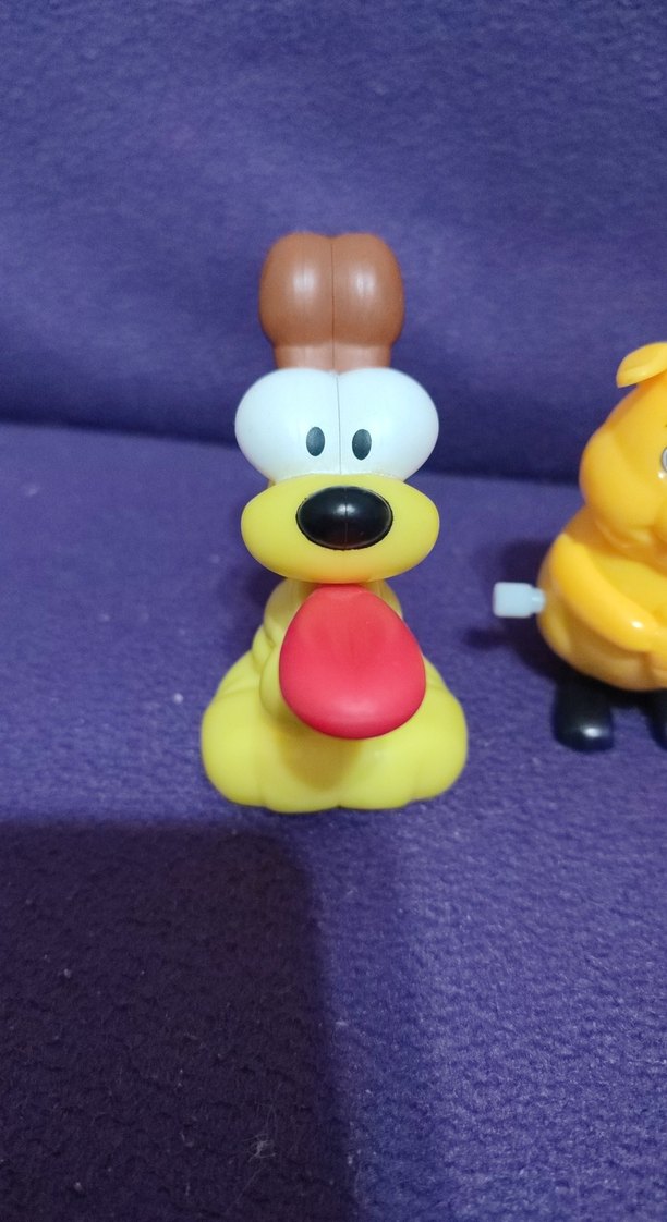 Renkli Sarı Aksiyon Figürleri Seti - Görsel 2