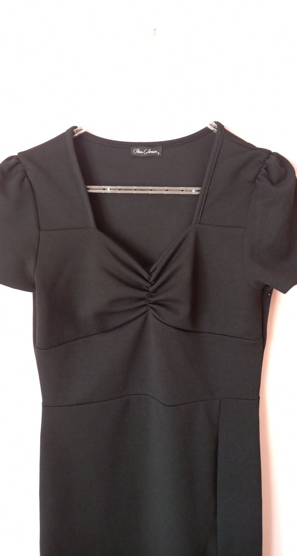 V Yaka Siyah Midi Kadın Elbise - Görsel 4