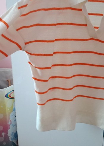 Uzun Kollu V Yakalı Çizgili Triko Kazak - Görsel 3