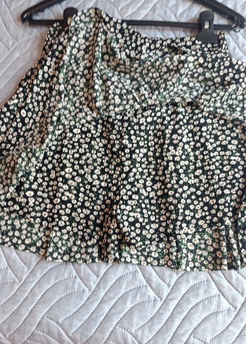 Çiçek Desenli Mini Pileli Şort Etek - Görsel 2