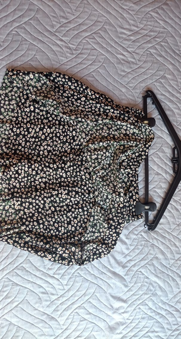 Çiçek Desenli Mini Pileli Şort Etek - Görsel 3