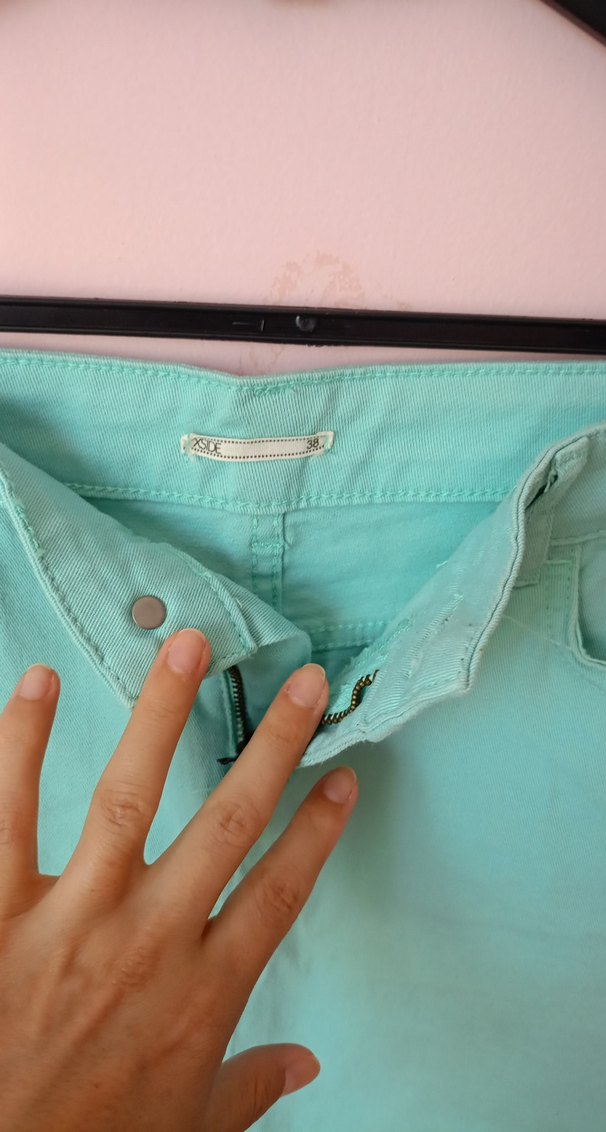 Düğmeli Turkuaz Mini Kot Etek - Görsel 3