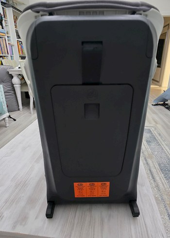 15-36 kg Beden Chicco Gri Çocuk Oto Koltuğu youniverse