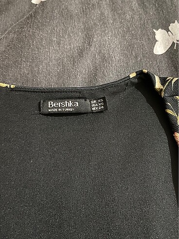 Bershka Elbise tulum