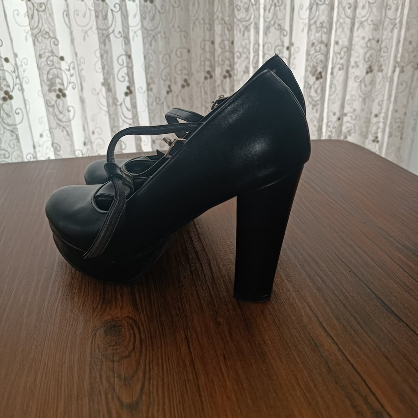 Siyah Tokalı Platform Topuklu Kadın Ayakkabı - Görsel 4