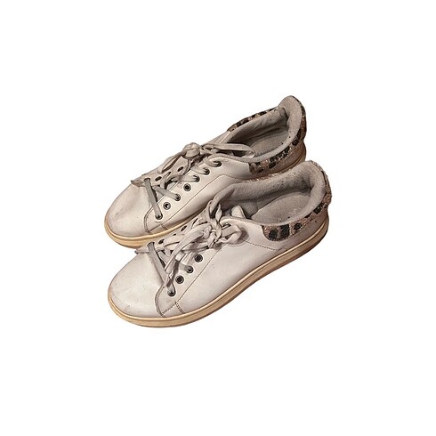 39 Beden Bambi Beyaz leopar detaylı sneaker