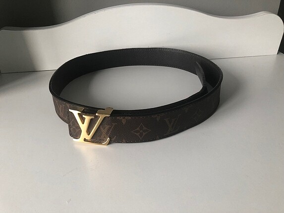 Louis Vuitton louis vuitton gold logo kemer