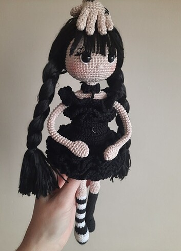 Beden Amigurumi wednesday