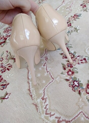 36 Beden Parlak bej stiletto