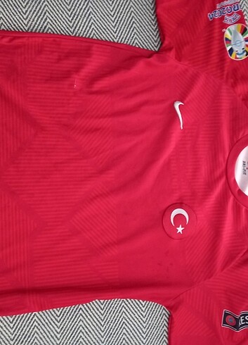 13-14 Yaş Beden kırmızı Renk Türkiye forması