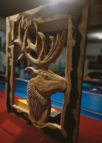 Ahşap Geyik Figürlü Çerçeve - Görsel 2