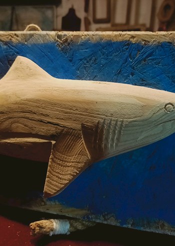 Mavi Ahşap Köpekbalığı figürü. - Görsel 2