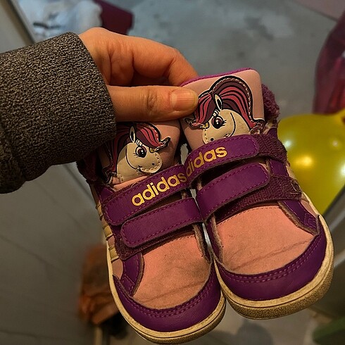 adidas ayakkabi