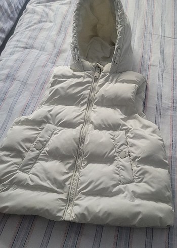 Lefties marka Beyaz Kapüşonlu kız çocuk Şişme Yelek - Görsel 2