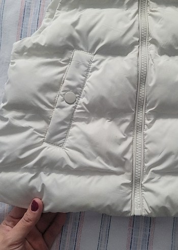 Lefties marka Beyaz Kapüşonlu kız çocuk Şişme Yelek - Görsel 3