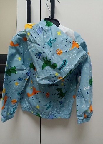 Kapüşonlu Erkek Çocuk Yağmurluk - Görsel 2