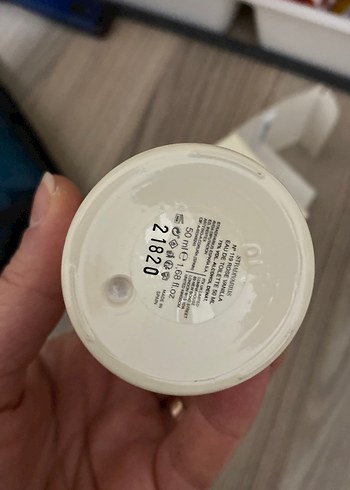Stradivarius Kadın Parfümü 50 ml - Görsel 3