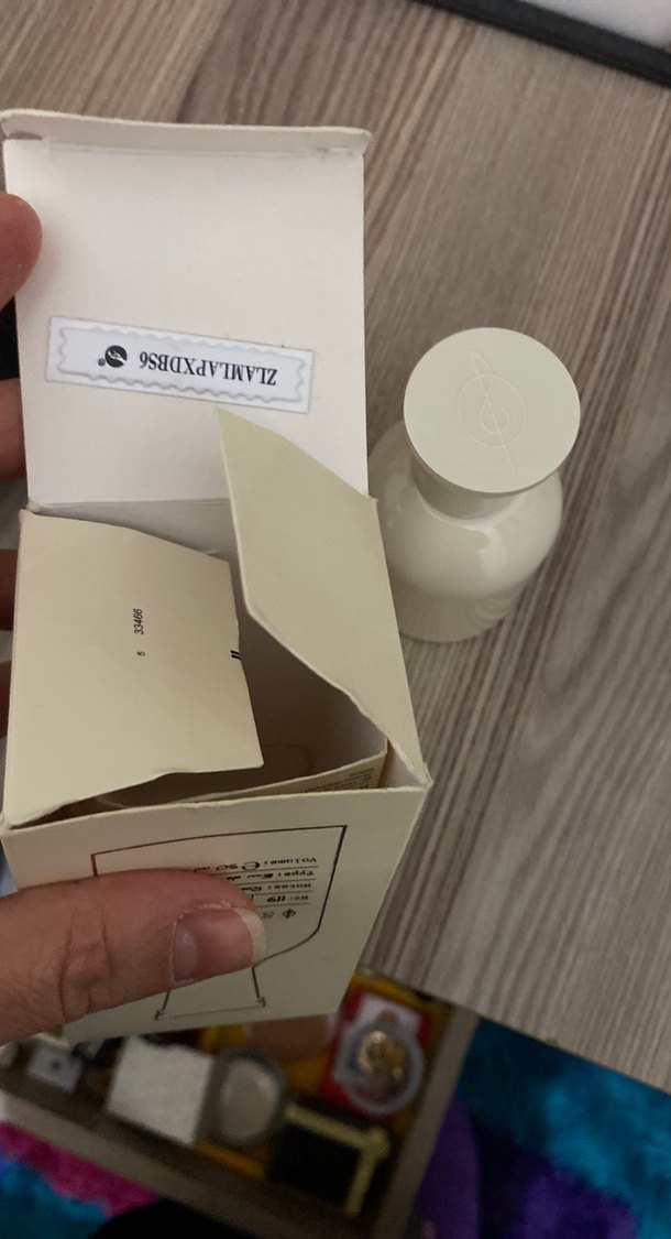 Stradivarius Kadın Parfümü 50 ml - Görsel 2