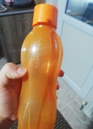 Tupperware sarı renk suluk